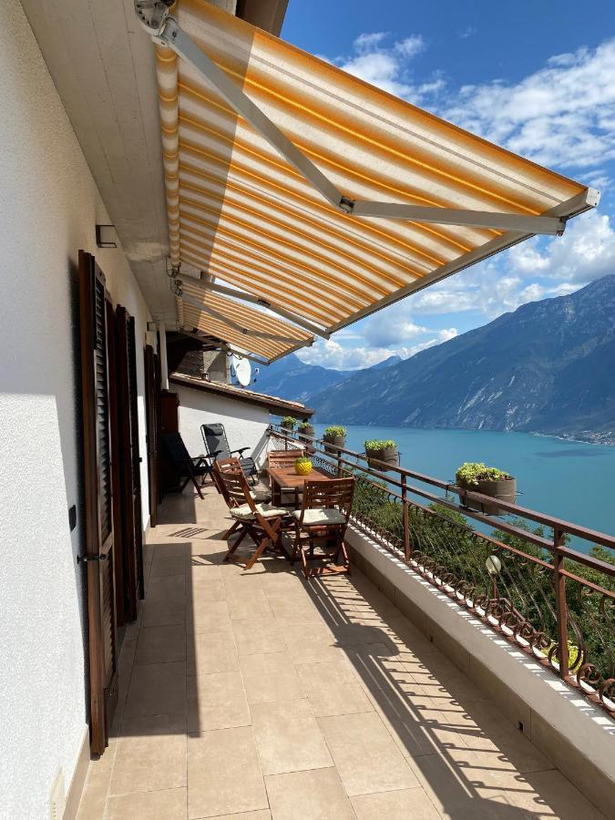Casa Nonno Sergio lake view by Gardadomusmea Tremosine Bagian luar foto
